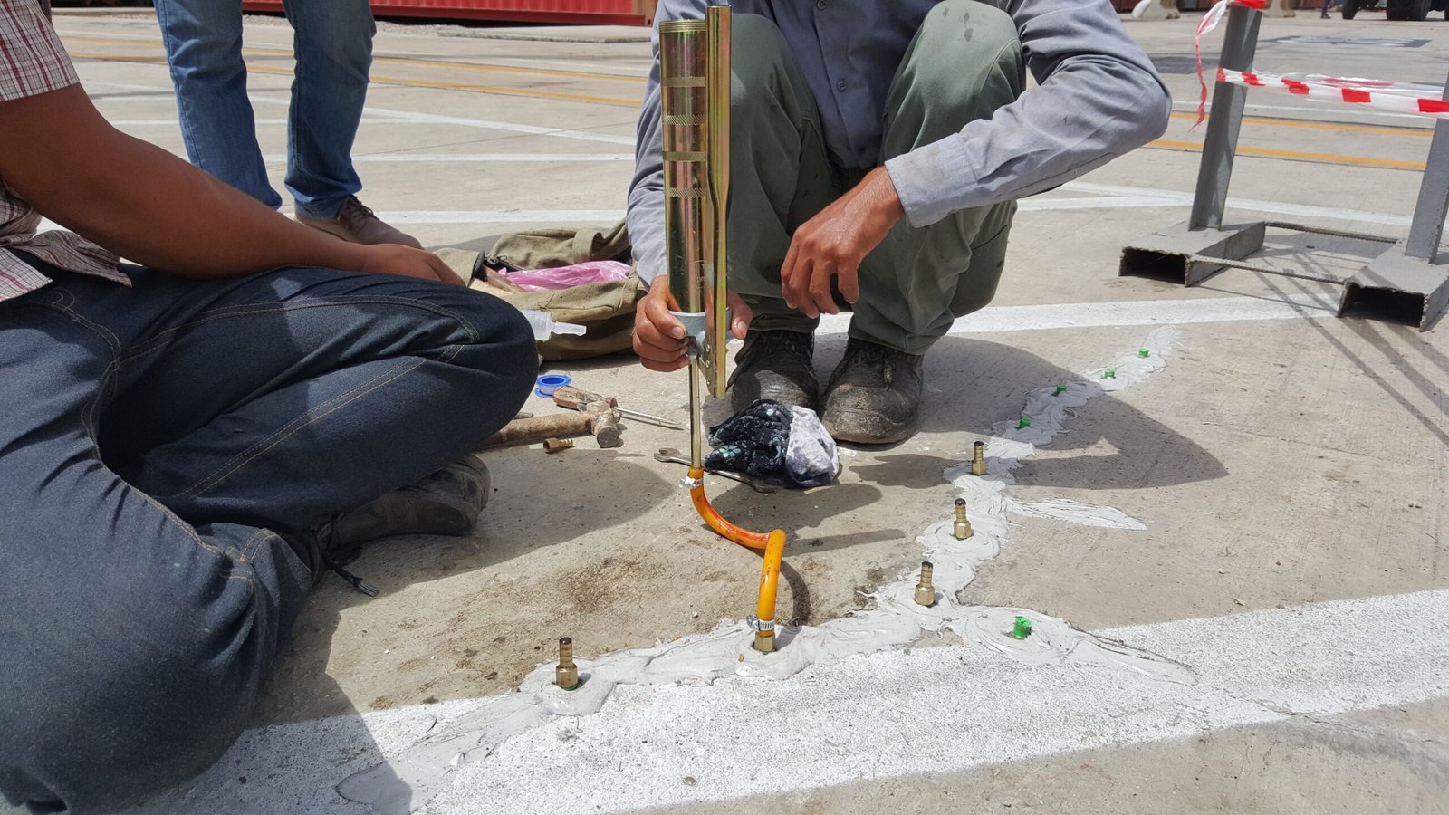 High Pressure Resin Feed