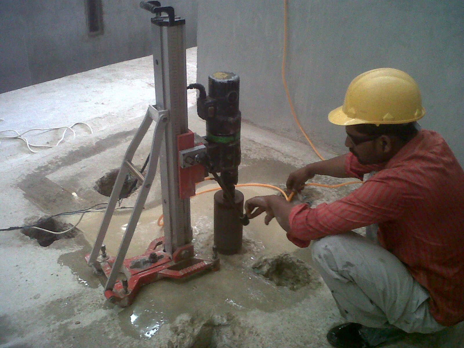 Deep Wall Drilling Setup
